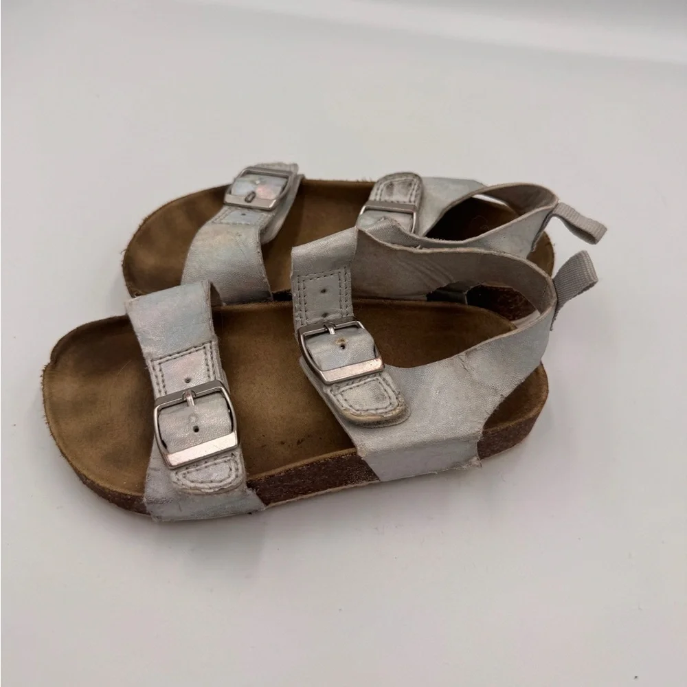 Carter's Girls Toddler Size 10 Kids Gladiator Sandals in Shimmering Silver